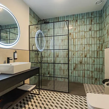 Daire Lalka By Shortstaypoland