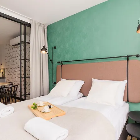 Lalka By Shortstaypoland Daire *