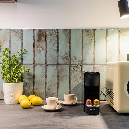 Lalka By Shortstaypoland Daire Lublin